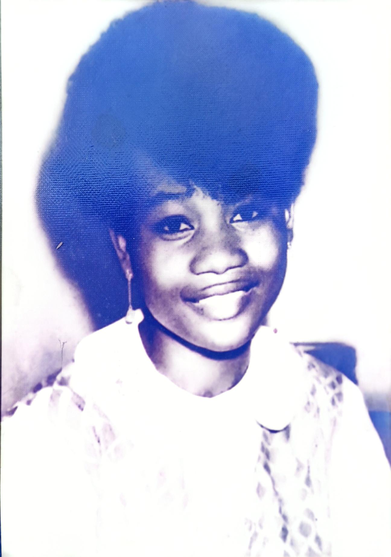 Moi as a young maiden